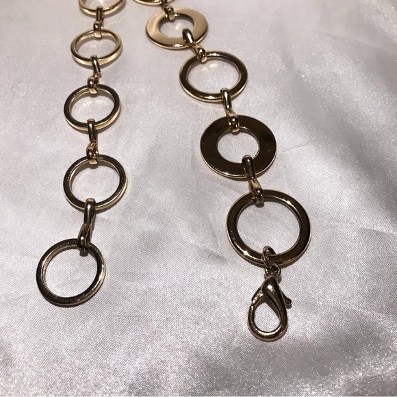 Gold Metal Circle Chain Link Belt - Picture 3 of 3
